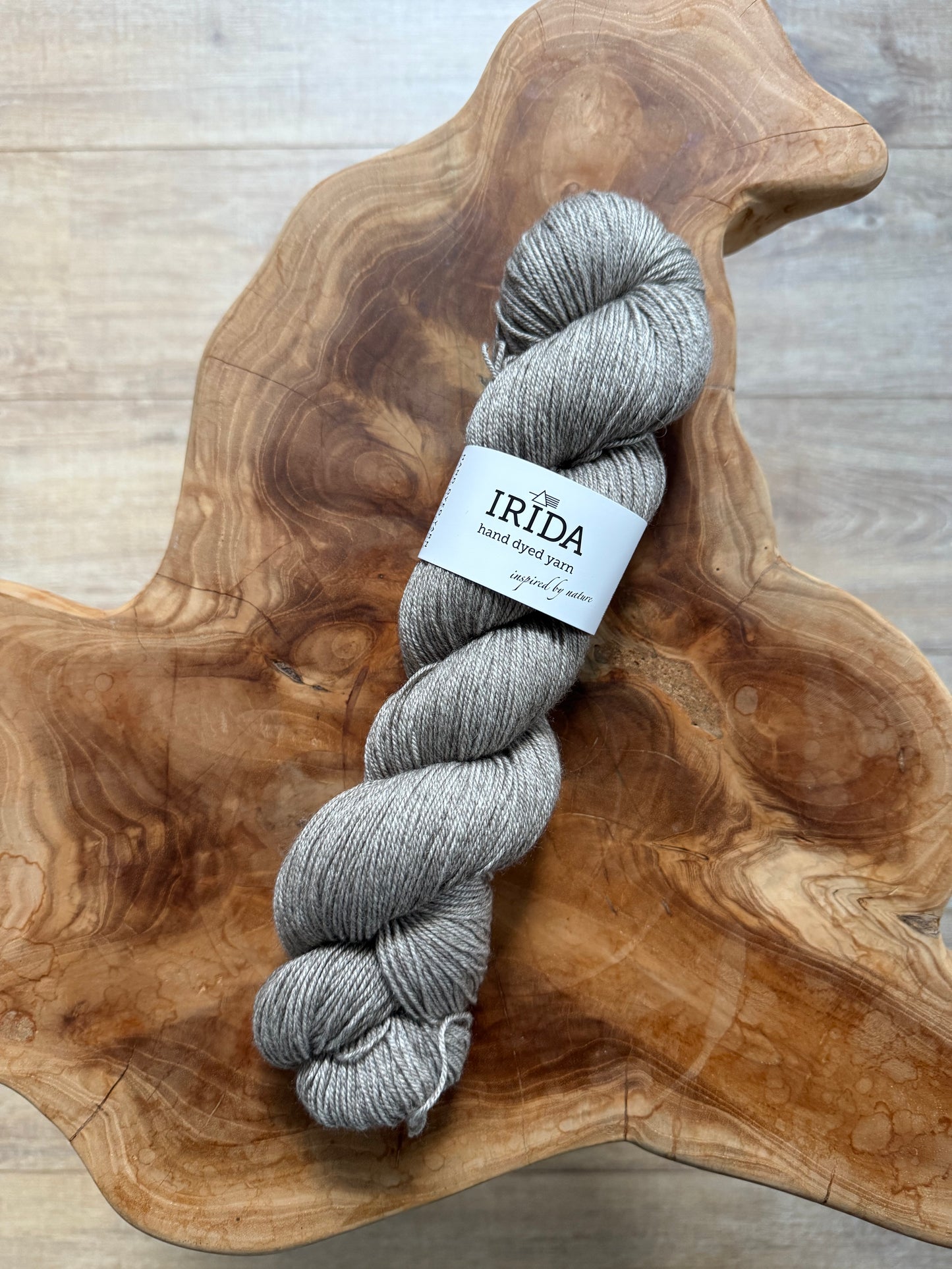 IRIDA Yak und Seide, 366m/100g (mehrere Farben)