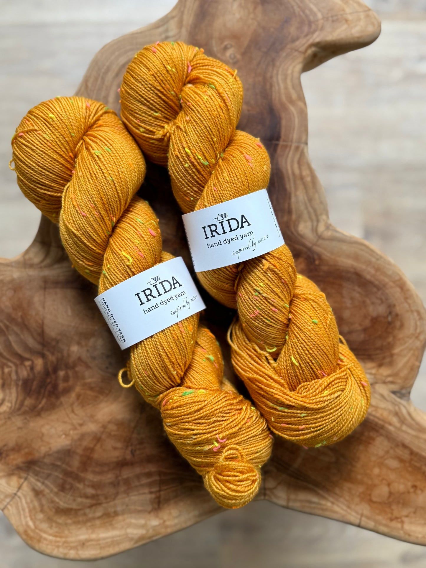 Merino & Neon Nep, 400m/100g (leuchtend bei UV-Licht)