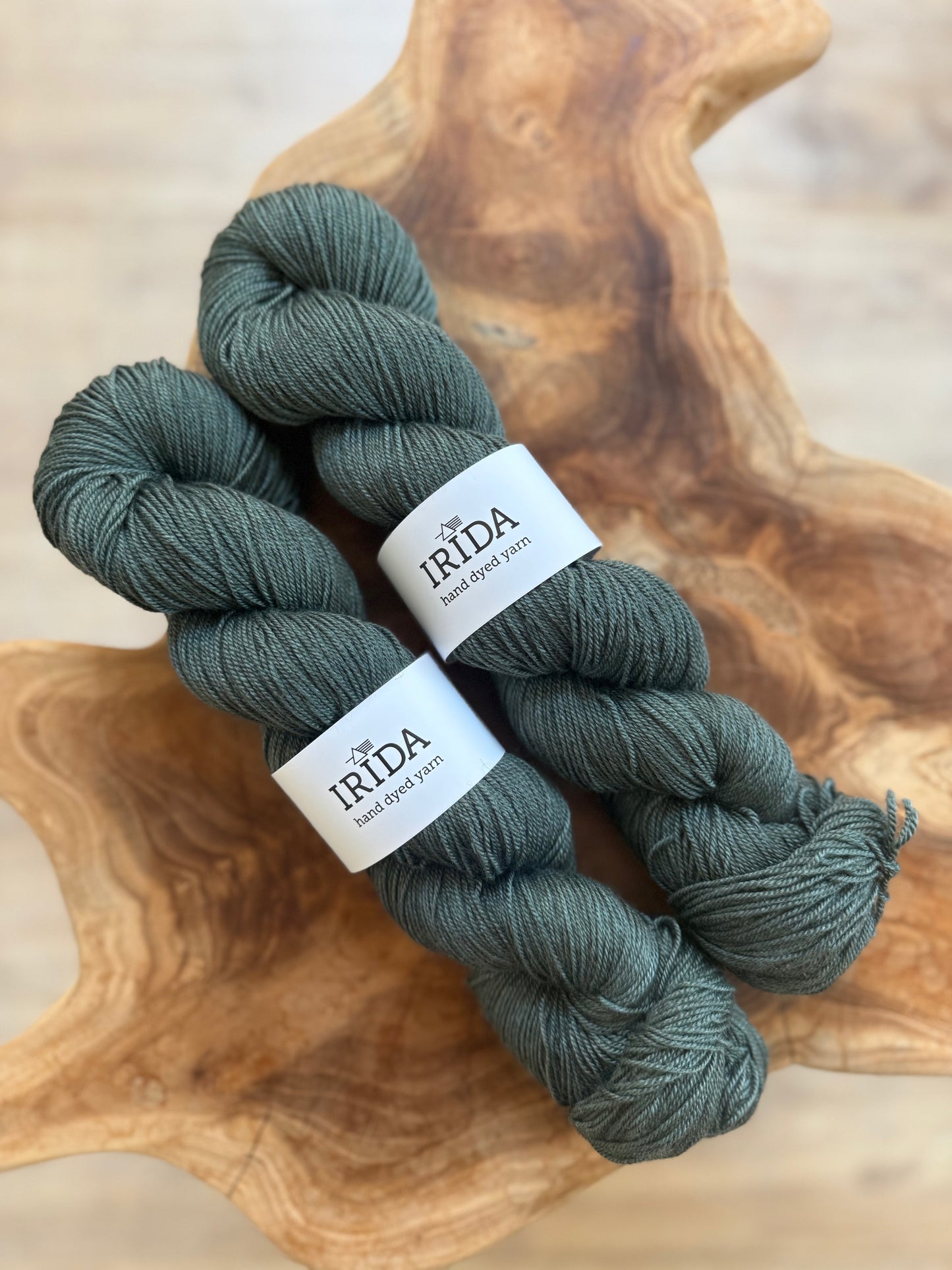IRIDA Yak und Seide, 366m/100g (mehrere Farben)