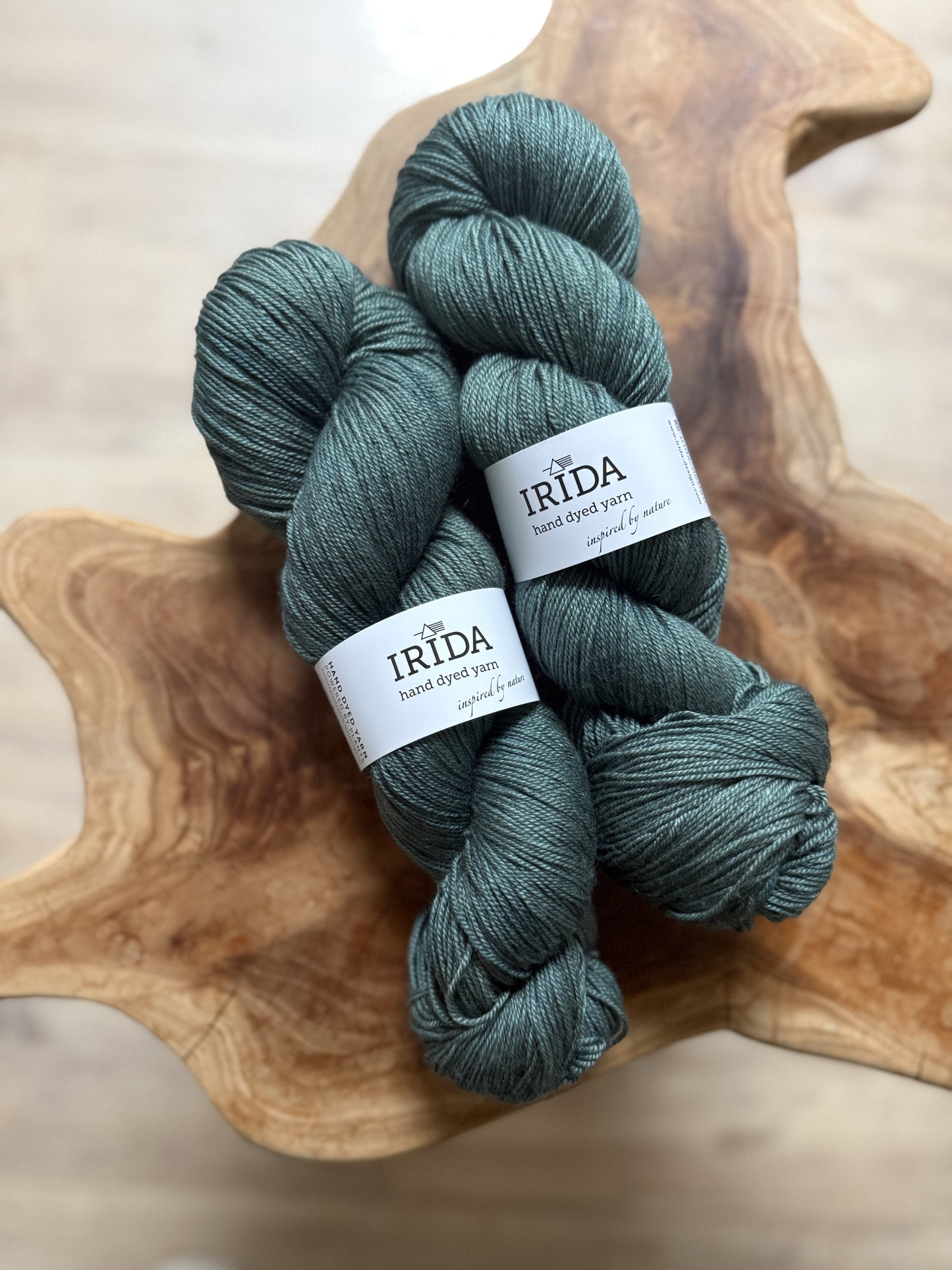 Edelgarn mit Yak und Seide, 434m/100g (in 2 Farben)