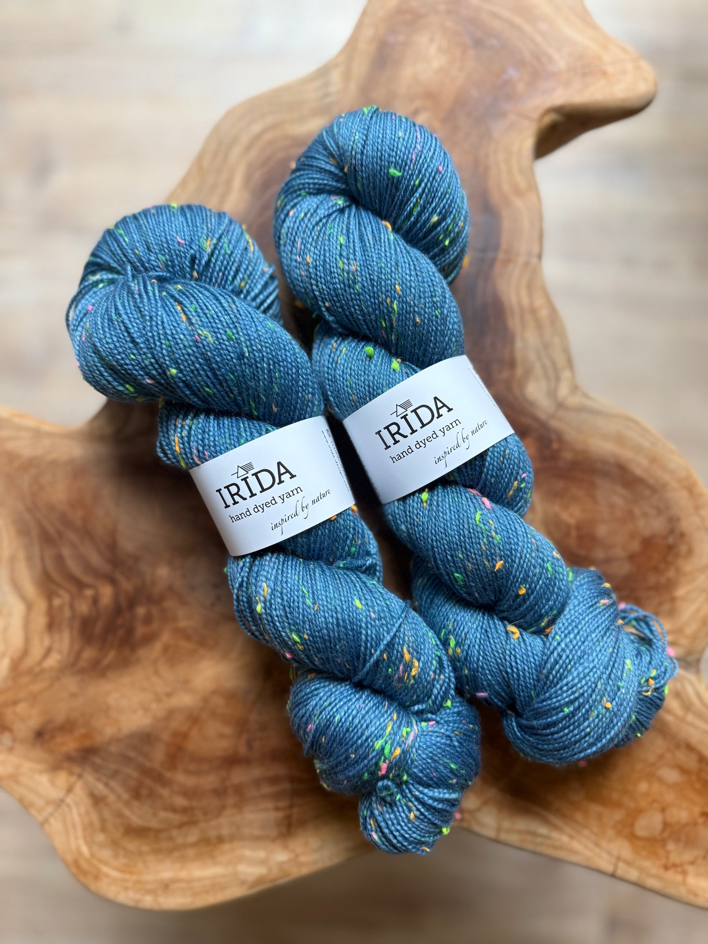 Merino & Neon Nep, 400m/100g (leuchtend bei UV-Licht)
