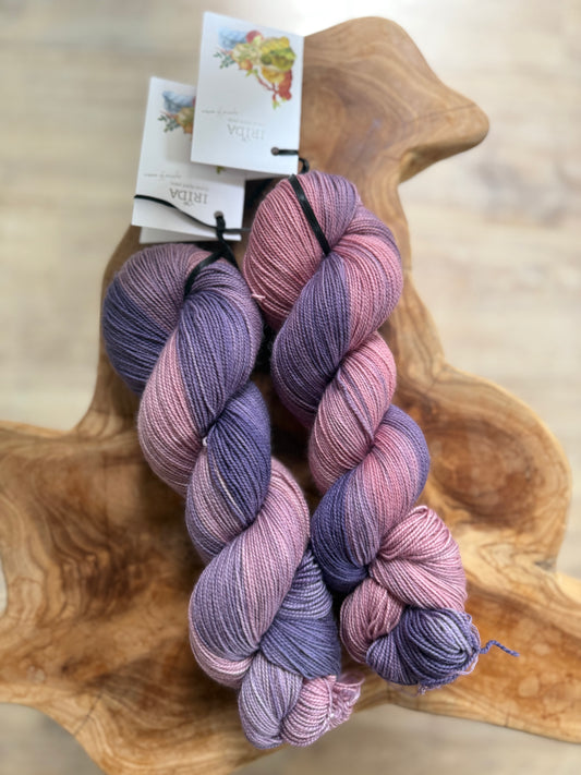 IRIDA Hightwist Sockenwolle, 425m/100g (mehrere Farben)